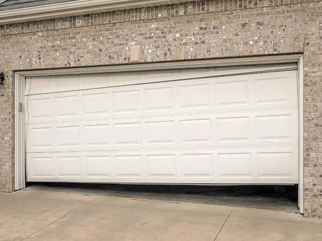 garage door repair img